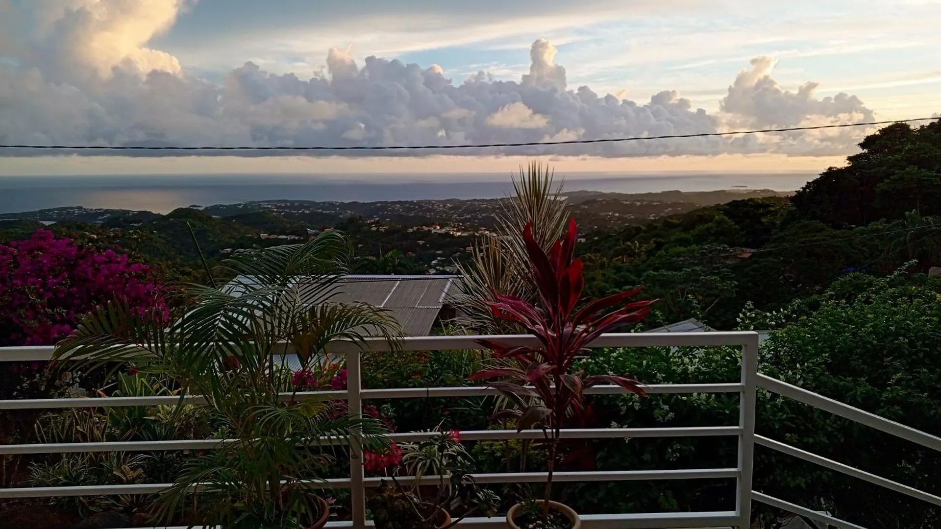 Le Chez Garden Hideaway Apartment Mardigras Grenada